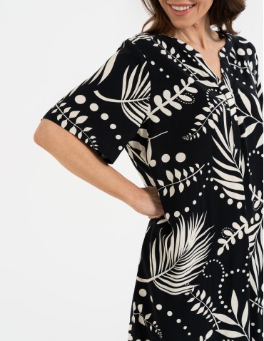 Sukienki midi - Sukienka damska midi wiskozowa o luźniejszym kroju z motywem roślinnym WZÓR 2 - produkt 10