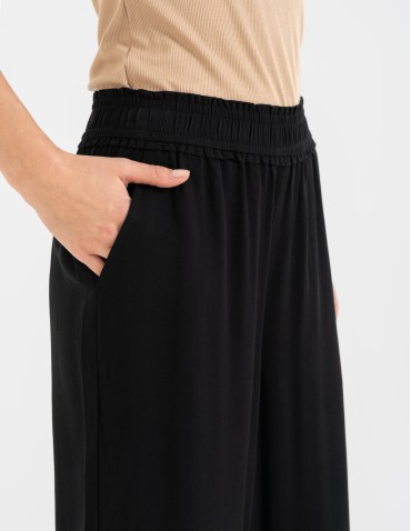 Spodnie damskie z wiskozy z szeroką nogawką i kieszeniami  - produkt 2