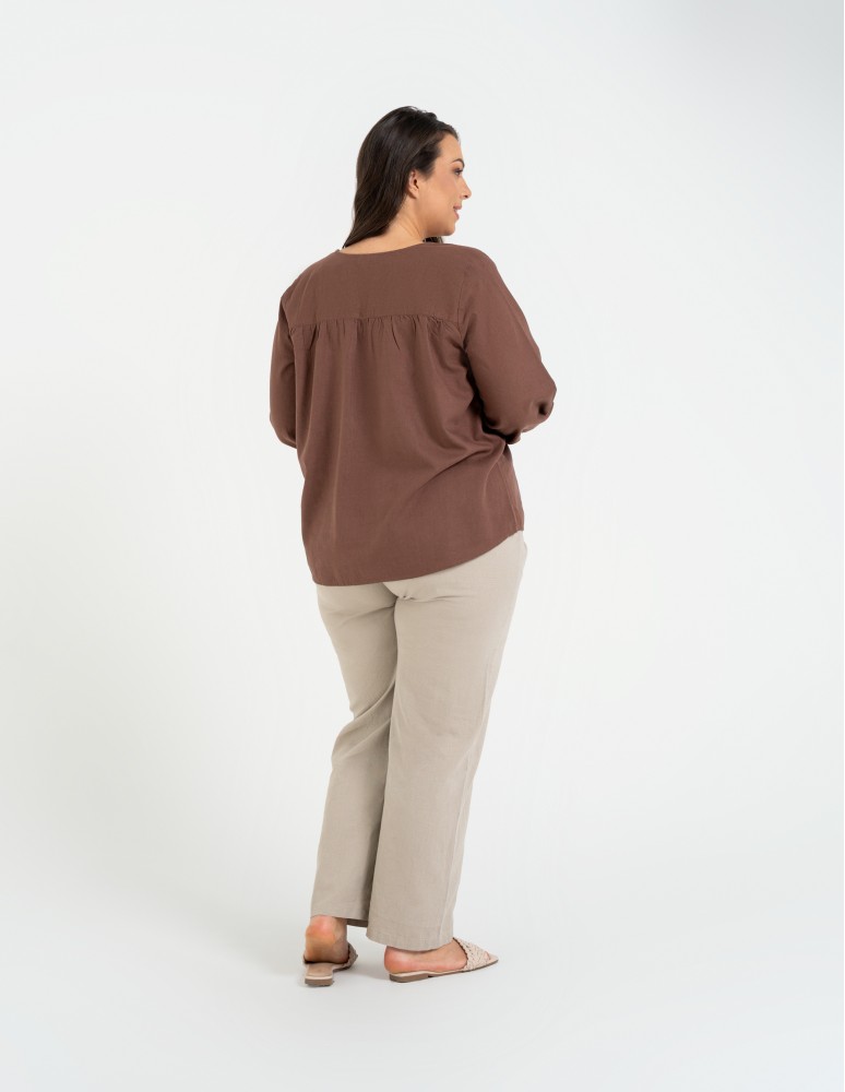 Bluzki z długim rękawem - Bluzka damska lniana casual z długim rękawem BRĄZOWY  - produkt moraj.pl 16