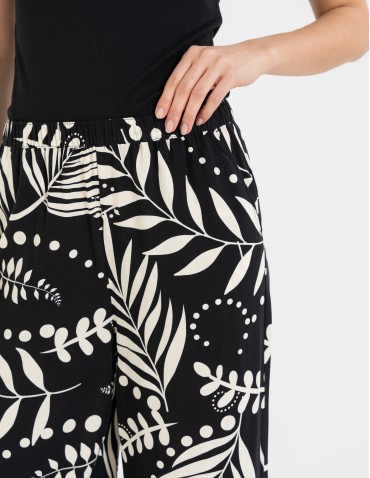 Spodnie materiałowe - Spodnie damskie wiskozowe 100% z roślinnym wzorem CZARNY - produkt 6