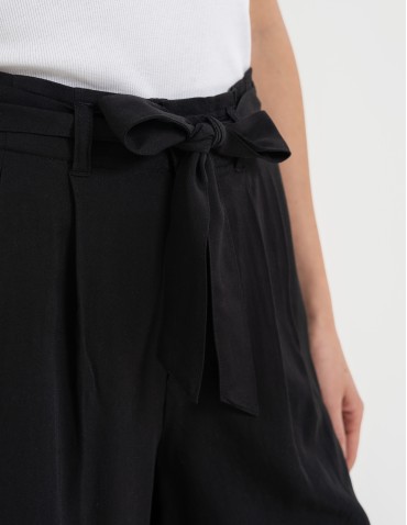 Szorty materiałowe - Spodenki damskie krótkie wiskozowe z wysokim stanem CZARNY - produkt 4