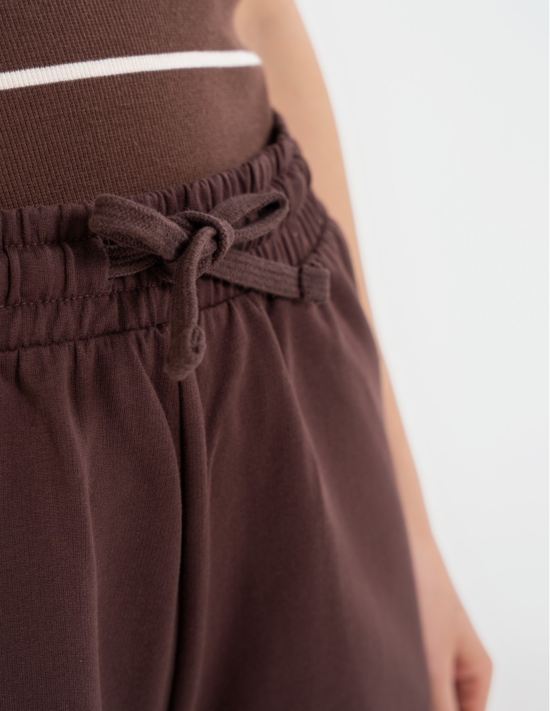 Szorty dresowe - Szorty damskie dresowe bawełniane krótkie klasyczne z wiązaniem BRĄZOWY  - produkt moraj.pl 2