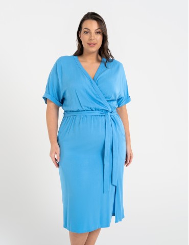 Sukienki midi - Sukienka damska midi wiskozowa z kopertowym dekoltem i rozcięciem NIEBIESKI - produkt 3