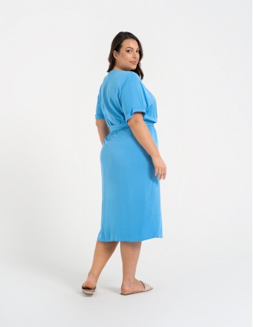 Sukienki midi - Sukienka damska midi wiskozowa z kopertowym dekoltem i rozcięciem NIEBIESKI - produkt 5