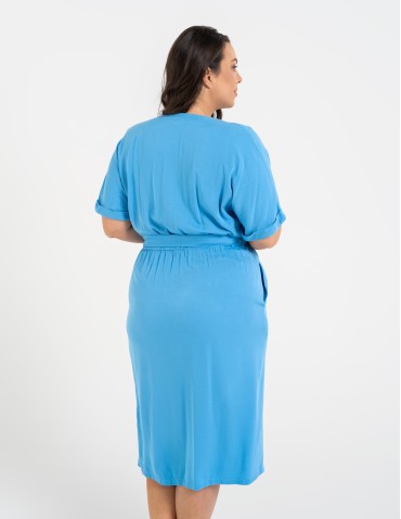 Sukienki midi - Sukienka damska midi wiskozowa z kopertowym dekoltem i rozcięciem NIEBIESKI - produkt 7