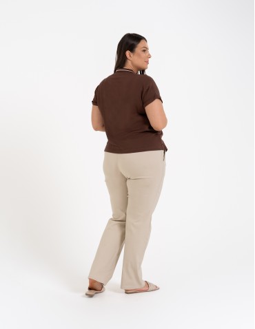 Bluzki z krótkim rękawem - Damska bluzka wiskozowa z dekoltem polo i krótkim rękawem BRĄZOWY - produkt 14