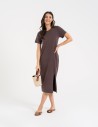 Sukienka damska bawełniana gładka z krótkim rękawem i rozcięciami po bokach BRĄZOWY