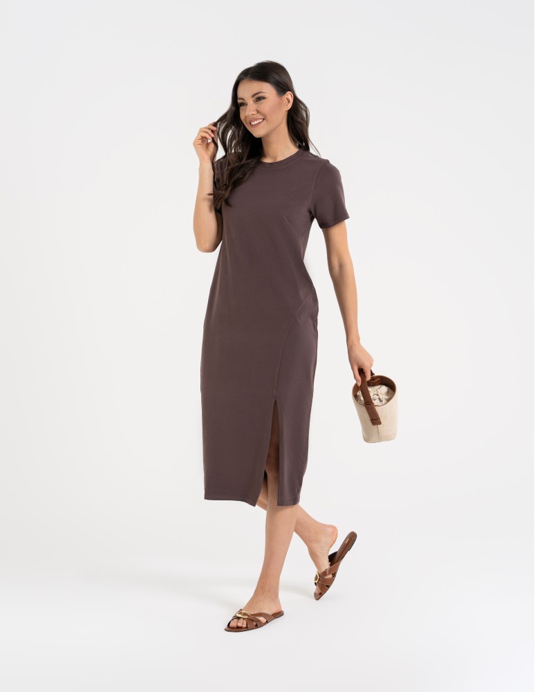Sukienki midi - Sukienka damska bawełniana gładka z krótkim rękawem i rozcięciami po bokach BRĄZOWY  - produkt moraj.pl 6