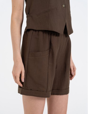 Szorty materiałowe - Spodenki damskie casual szorty z wysokim stanem i kieszeniami CIEMNY BRĄZ - produkt 3