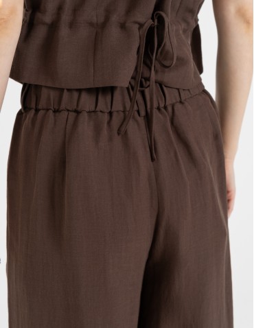 Spodnie materiałowe - Spodnie damskie z szeroką nogawką typu wide leg z lyocellu CIEMNY BRĄZ - produkt 4