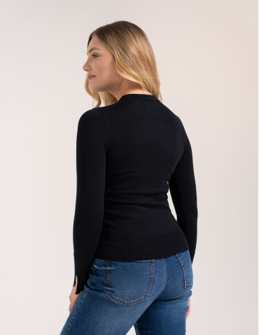 Swetry - Sweter damski miękki w dotyku z wiskozy klasyczny bez wzoru CZARNY - produkt 7