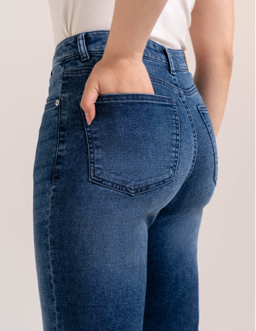 Jeansy damskie z miękkiego gładkiego denimu szeroki mankiet - produkt 2