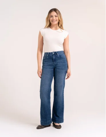 Jeansy damskie z miękkiego gładkiego denimu szeroki mankiet