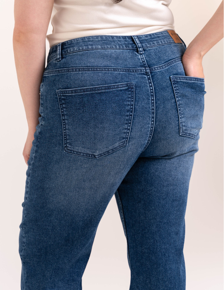 Jeansy - Jeansy damskie z miękkiego gładkiego denimu szeroki mankiet CIEMNY NIEBIESKI - produkt moraj.pl 19