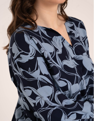 Elegancka bluzka damska z wiskozy 100% o kroju oversize z długim rękawem - produkt 2