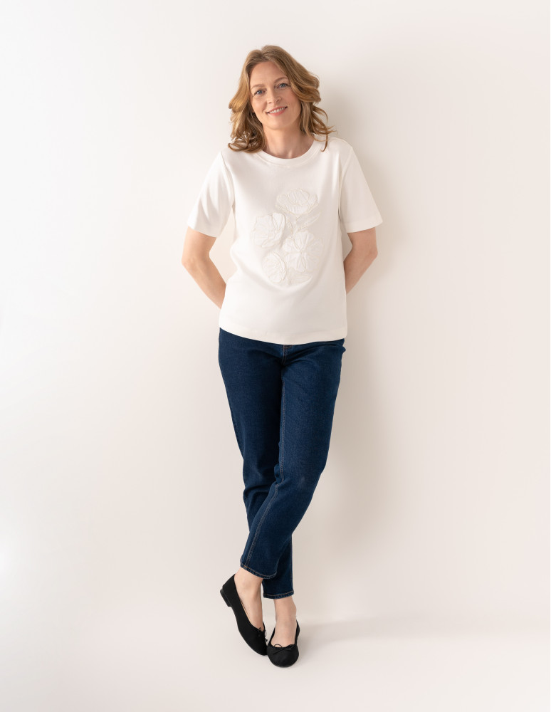 Bluzki z krótkim rękawem - Bluzka damska oversize bawełniana z aplikacją kwiatową krótki rękaw wygodny luźny t-shirt damski BIAŁY  - produkt moraj.pl 5