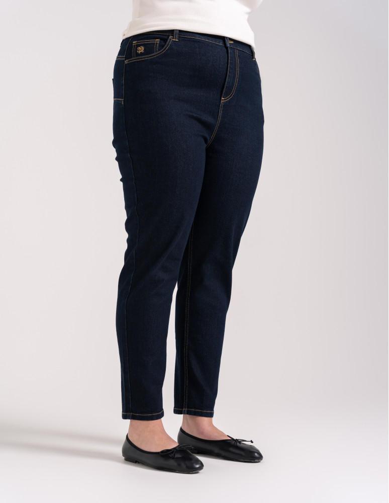 Nowości - Spodnie jeansowe damskie Mom Slim z wysokim stanem GRANATOWY - produkt moraj.pl 4