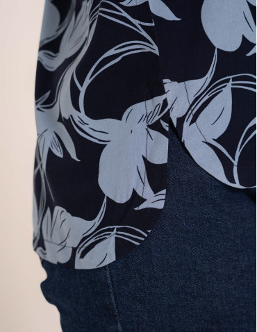 Bluzki z długim rękawem - Elegancka bluzka damska z wiskozy 100% o kroju oversize z długim rękawem WZÓR 1 - produkt 13