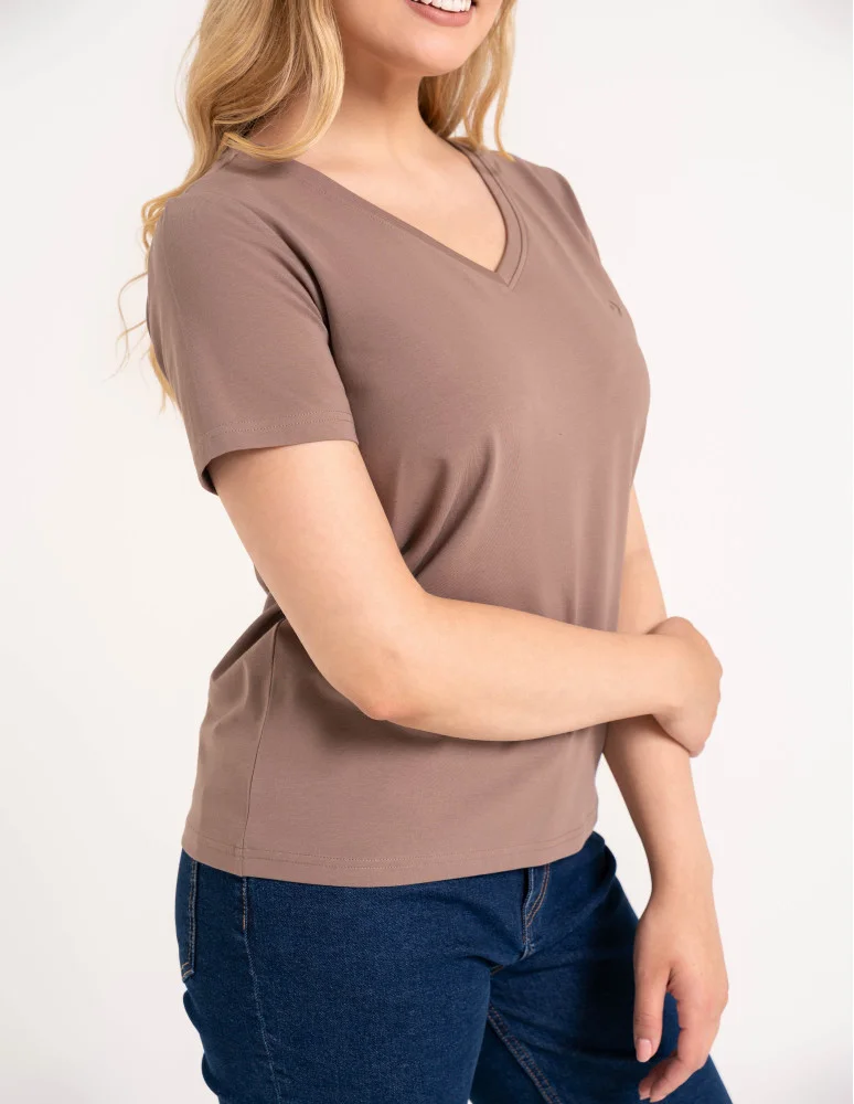 Koszulki i T-shirty - Koszulka damska bawełna Premium T-shirt dekolt w serek CIEMNY BEŻOWY  - produkt moraj.pl 10