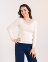 Bluzka damska longsleeve w prążek z koronkowym wykończeniem BIAŁY