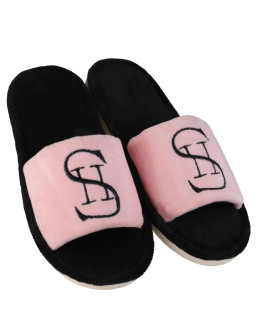 Kapcie damskie z ozdobnym haftem