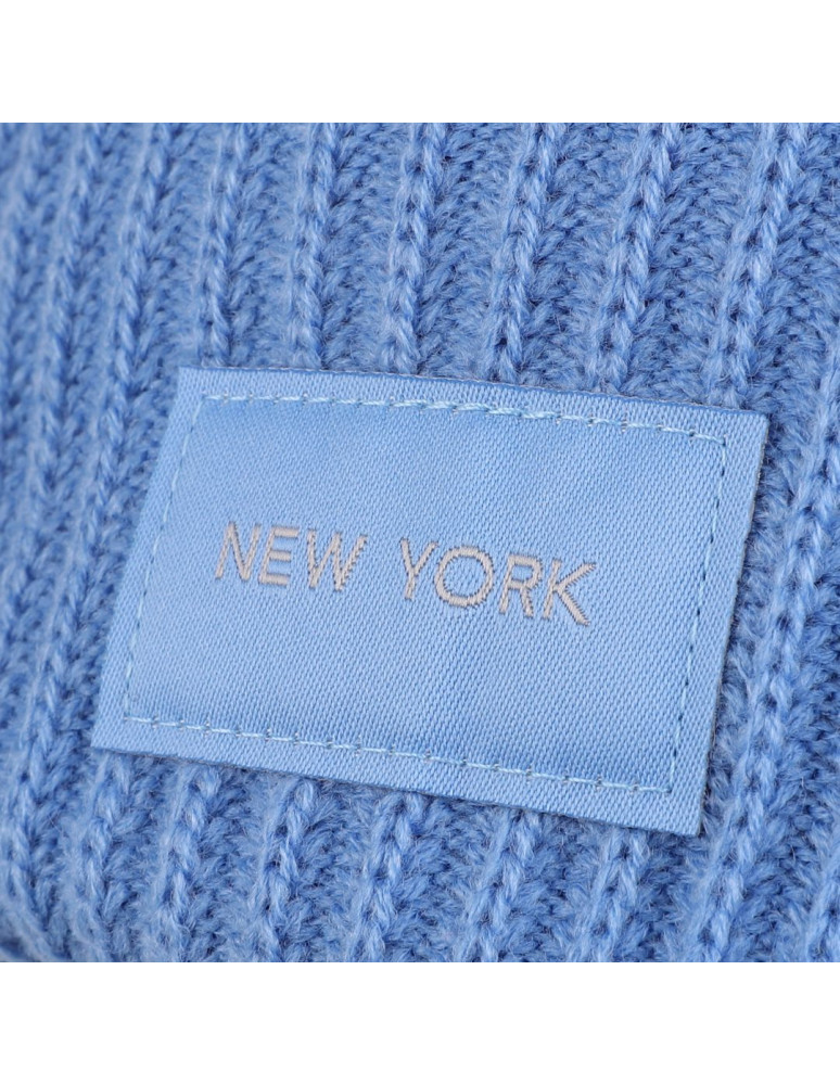 Czapki - Czapka damska typu beanie z naszywką new york NIEBIESKI - produkt moraj.pl 2