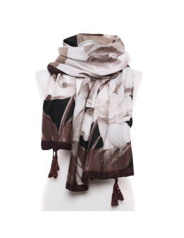 Szal damski z kwiatowym motywem i frędzlami