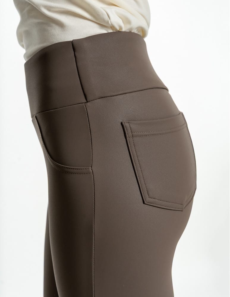Legginsy damskie - Damskie legginsy z wysokim stanem w stylu sk&oacute;rzanym BEŻOWY  - produkt moraj.pl 4