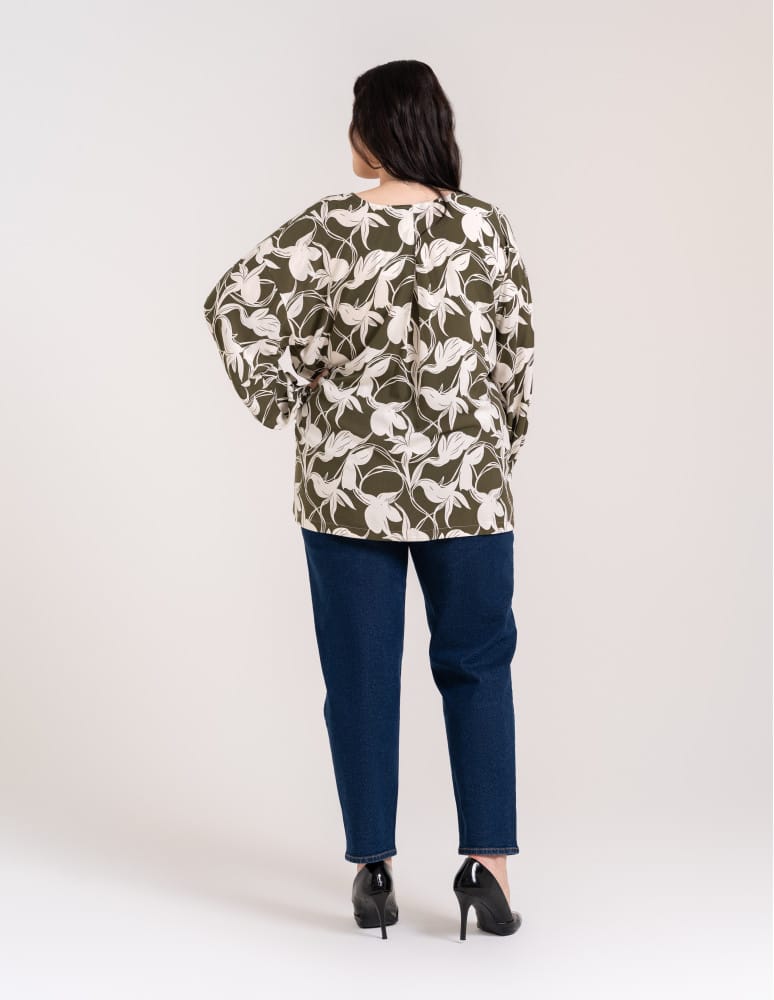 Bluzki z długim rękawem - Elegancka bluzka damska z wiskozy 100% o kroju oversize z długim rękawem WZÓR 2 - produkt moraj.pl 6