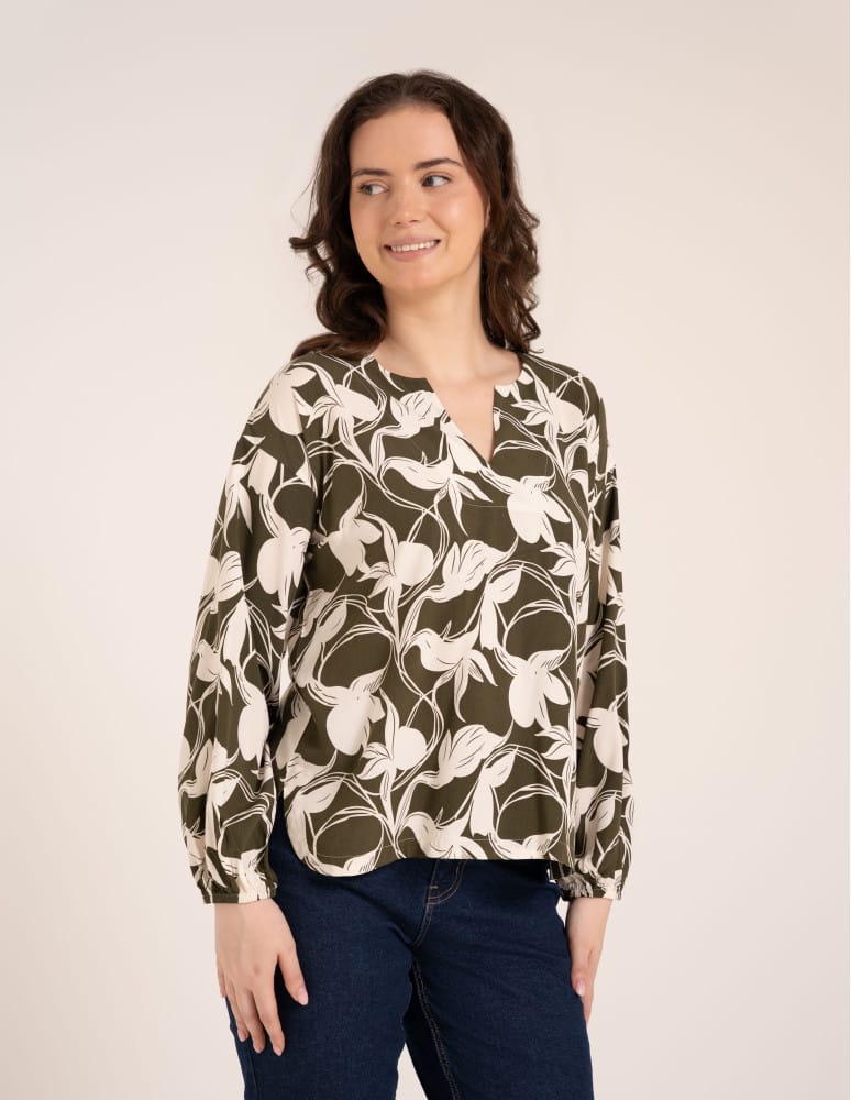 Bluzki z długim rękawem - Elegancka bluzka damska z wiskozy 100% o kroju oversize z długim rękawem WZÓR 2 - produkt moraj.pl 5