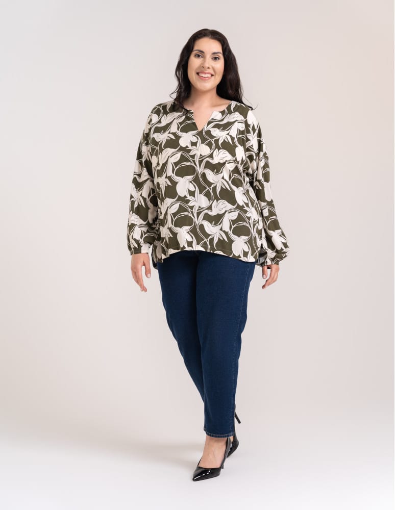 Bluzki z długim rękawem - Elegancka bluzka damska z wiskozy 100% o kroju oversize z długim rękawem WZÓR 2 - produkt moraj.pl 5
