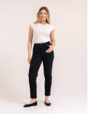 Damskie spodnie jeansowe mom fit