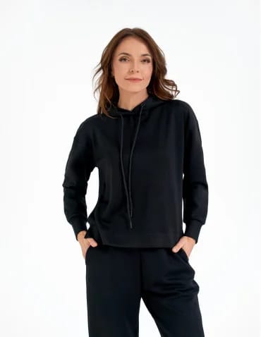 Damska bluza wkładana przez głowę z kapturem