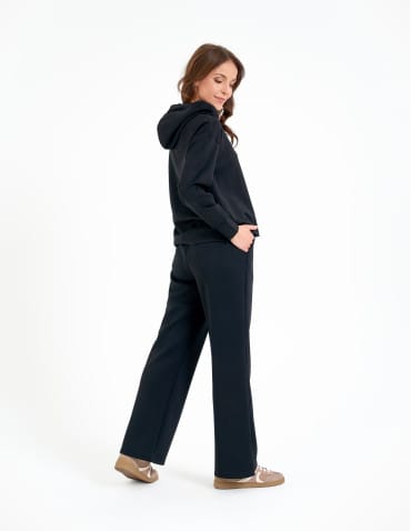 Bluzy damskie - Damska bluza wkładana przez głowę z kapturem CZARNY - produkt 9