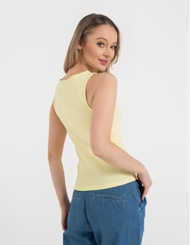 Topy na ramiączkach - Damska koszulka Tank Top w prążek ŻÓŁTY - produkt 1