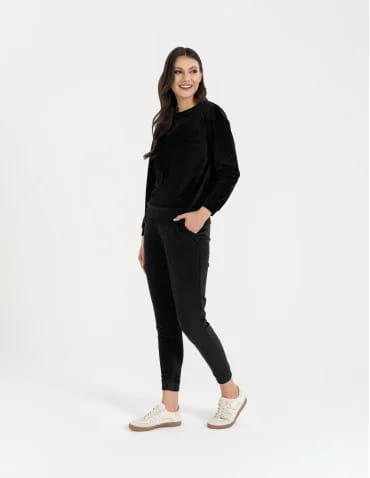 Bluza damska welurowa bez kaptura z haftem - CZARNY  - produkt 2