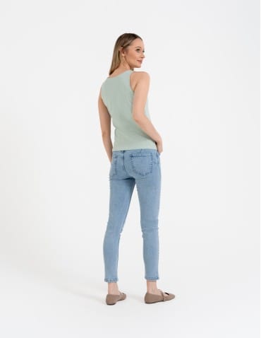 Koszulki i T-shirty - Damska bluzka bez rękawów bawełniana z ażurowym wykończeniem ZIELONY - produkt 4
