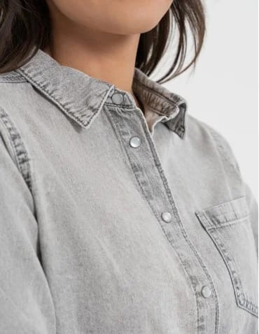 Koszula jeansowa damska w stylu denim - SZARY  - produkt 2
