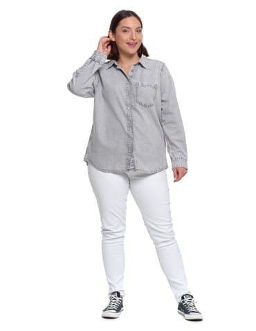 Bluzki i koszule - Koszula jeansowa damska w stylu denim SZARY - produkt 26