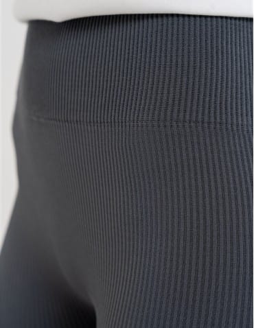 Legginsy damskie - Bezszwowe legginsy kolarki damskie z wysokim stanem w prążek GRAFIT - produkt 2