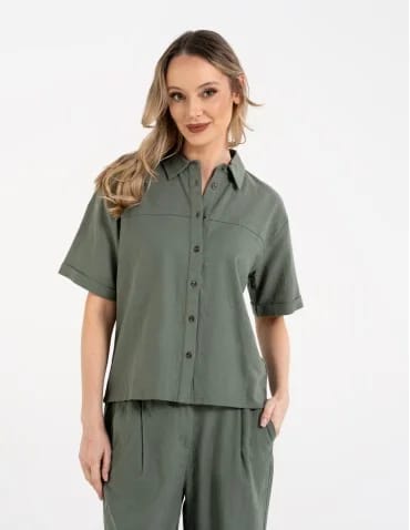 Koszula damska casual elegancka z lnu i wiskozy i krótkim rękawem
