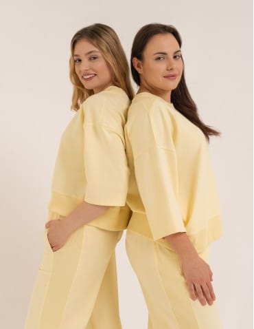 Bluzy dresowe - Bluza dresowa damska o luźnym kroju bez kaptura ŻÓŁTY - produkt 8
