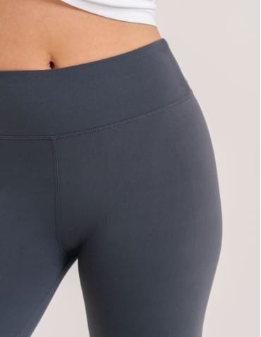 Legginsy damskie - Klasyczne legginsy 3/4 damskie peach touch SZARY - produkt 2