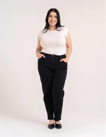 Damskie spodnie jeansowe mom fit - CZARNY