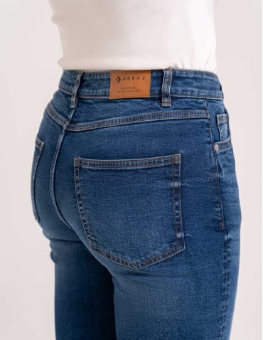 Jeansy - Damskie spodnie jeansowe mom fit NIEBIESKI - produkt 7