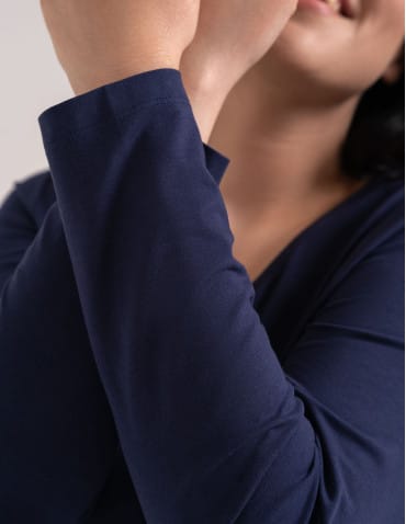 Bluzki z długim rękawem - Klasyczny longsleeve damski bawełniany Slim Fit NIEBIESKI - produkt 9