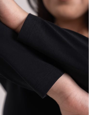 Bluzki z długim rękawem - Klasyczny longsleeve damski bawełniany Slim Fit CZARNY - produkt 2