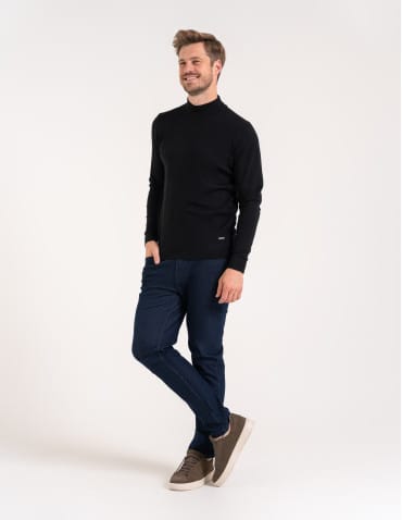 Swetry męskie - Męski sweter z półgolfem CZARNY - produkt 2