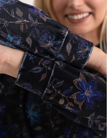 Bluzy damskie - Bluza welurowa damska rozpinana bomberka w kwiatowy print WZÓR 2 - produkt 8