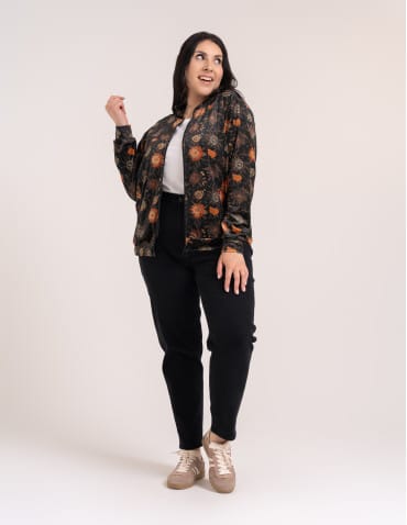 Bluzy damskie - Bluza welurowa damska rozpinana bomberka w kwiatowy print WZÓR 1 - produkt 2